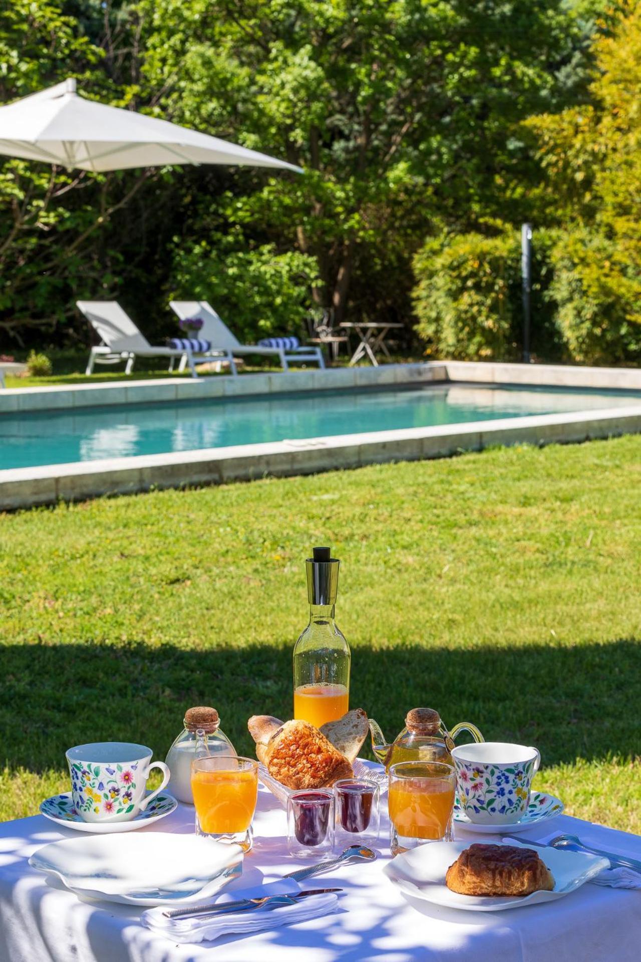 La Bastide De Damien, 5 Clefs Demeure D'Exception Et Table Remarquable Dans Le Guide Teritoria, Jacuzzi Privatif, Cuisine Etoilee Dominique Frerard Hotel Aix-en-Provence Exterior photo
