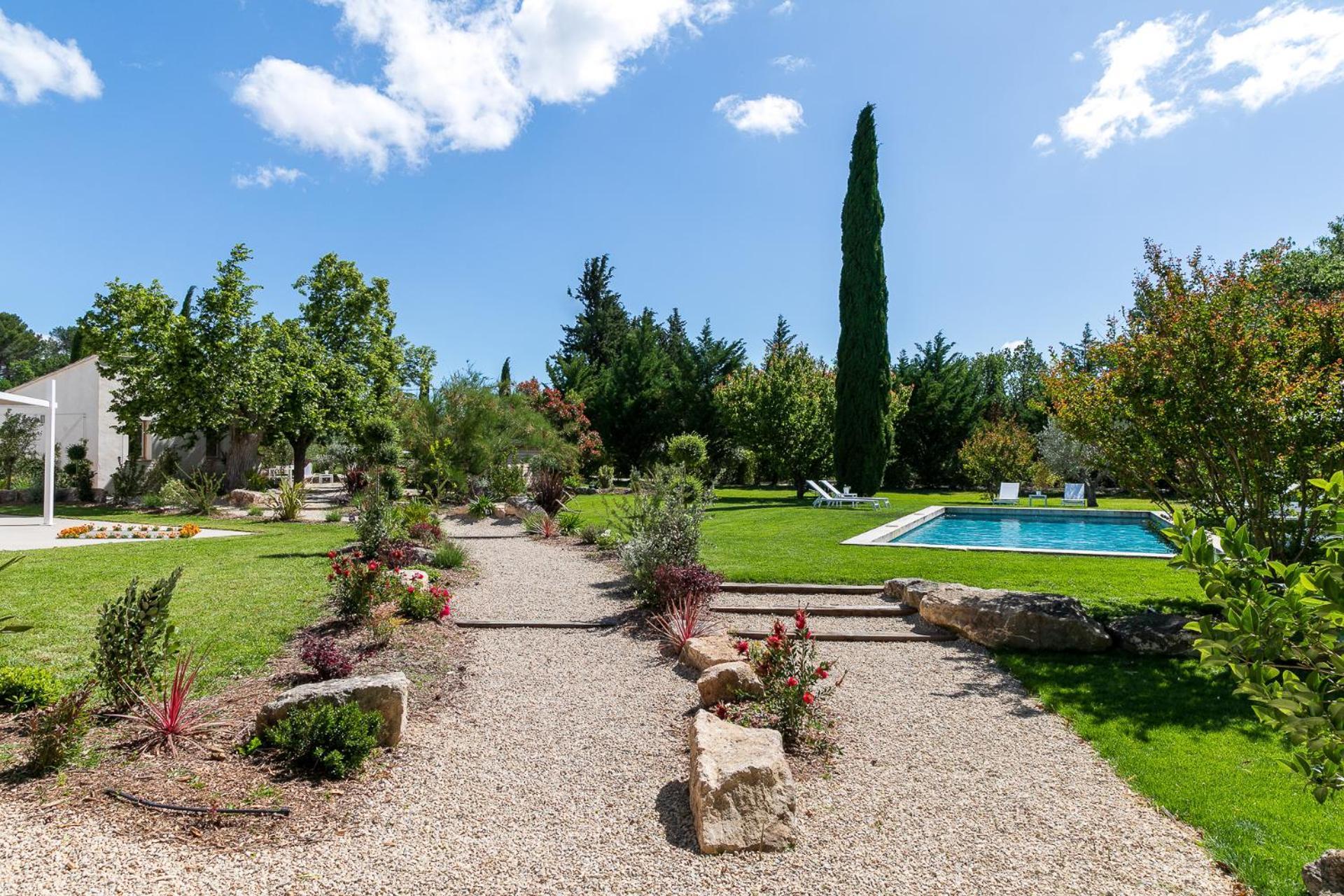 La Bastide De Damien, 5 Clefs Demeure D'Exception Et Table Remarquable Dans Le Guide Teritoria, Jacuzzi Privatif, Cuisine Etoilee Dominique Frerard Hotel Aix-en-Provence Exterior photo