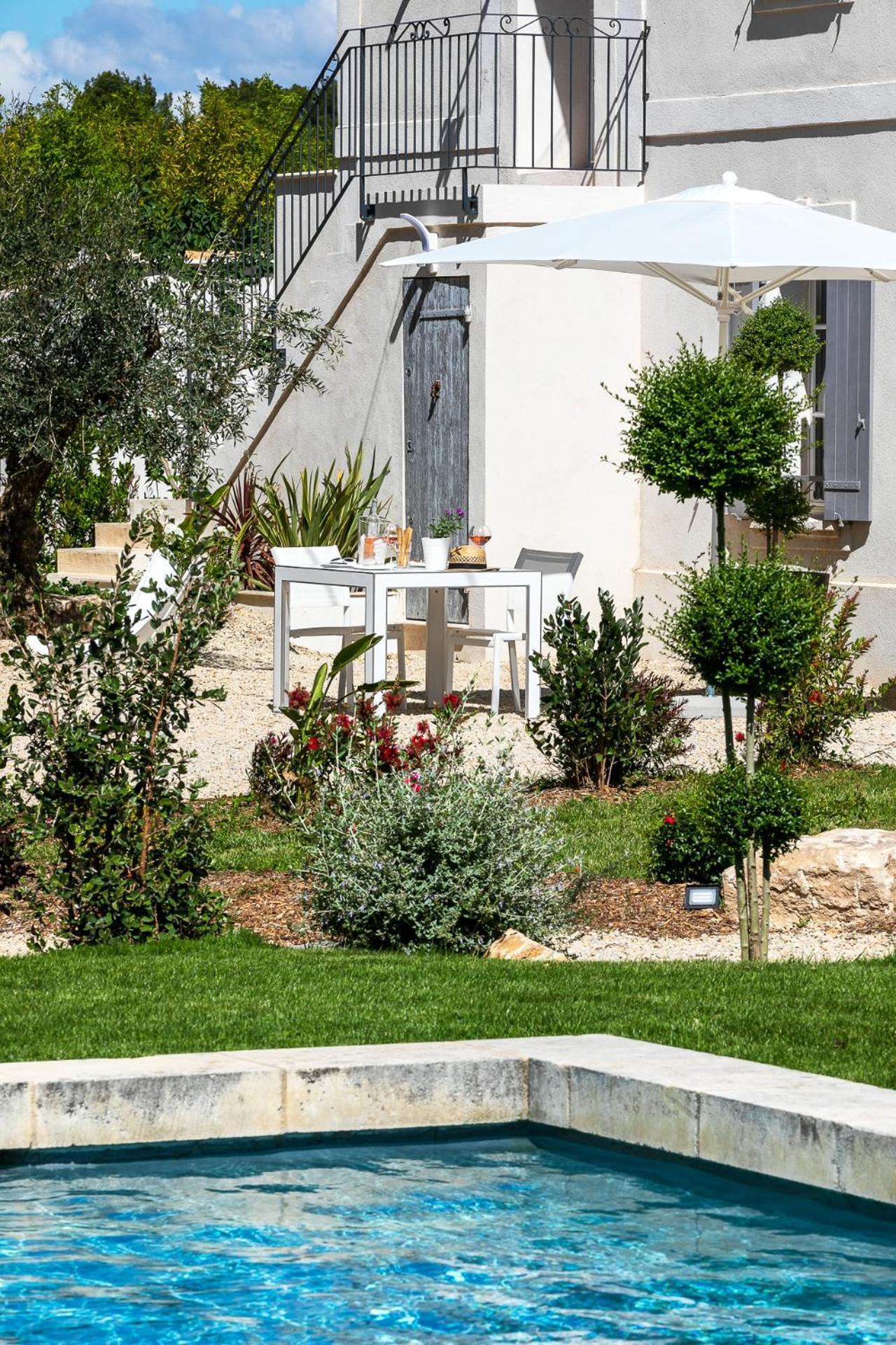 La Bastide De Damien, 5 Clefs Demeure D'Exception Et Table Remarquable Dans Le Guide Teritoria, Jacuzzi Privatif, Cuisine Etoilee Dominique Frerard Hotel Aix-en-Provence Exterior photo