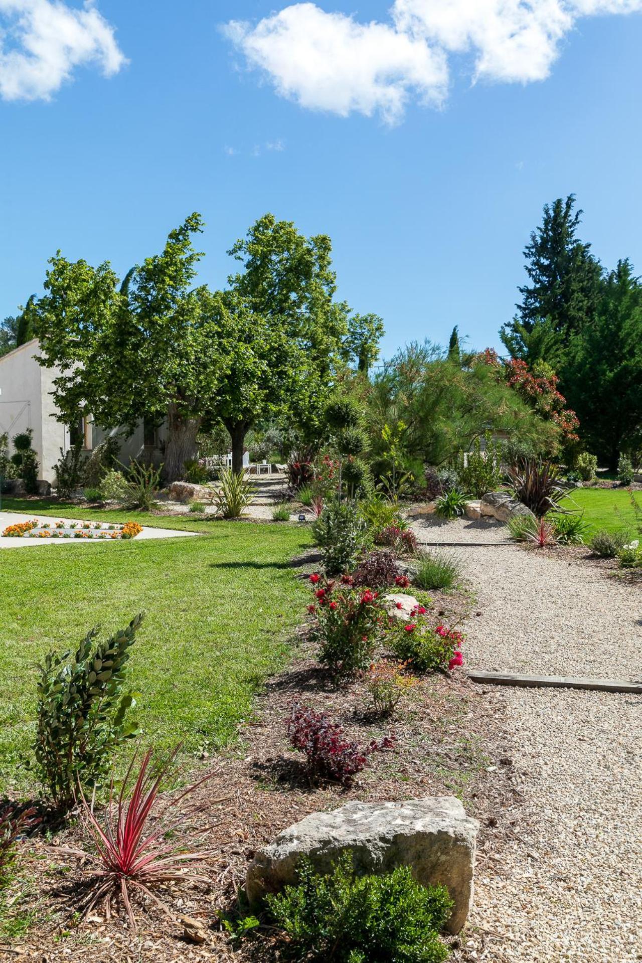 La Bastide De Damien, 5 Clefs Demeure D'Exception Et Table Remarquable Dans Le Guide Teritoria, Jacuzzi Privatif, Cuisine Etoilee Dominique Frerard Hotel Aix-en-Provence Exterior photo