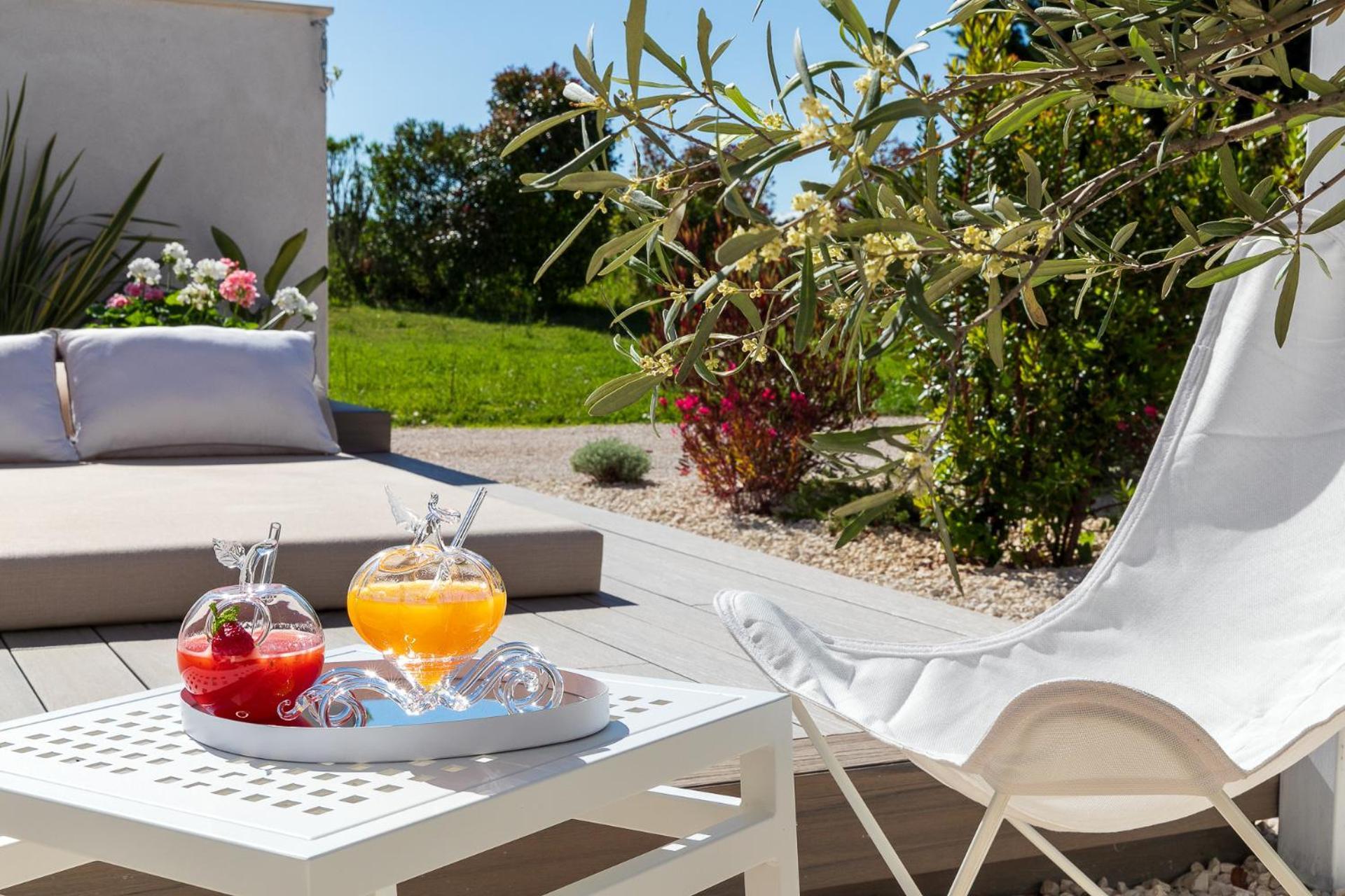 La Bastide De Damien, 5 Clefs Demeure D'Exception Et Table Remarquable Dans Le Guide Teritoria, Jacuzzi Privatif, Cuisine Etoilee Dominique Frerard Hotel Aix-en-Provence Exterior photo