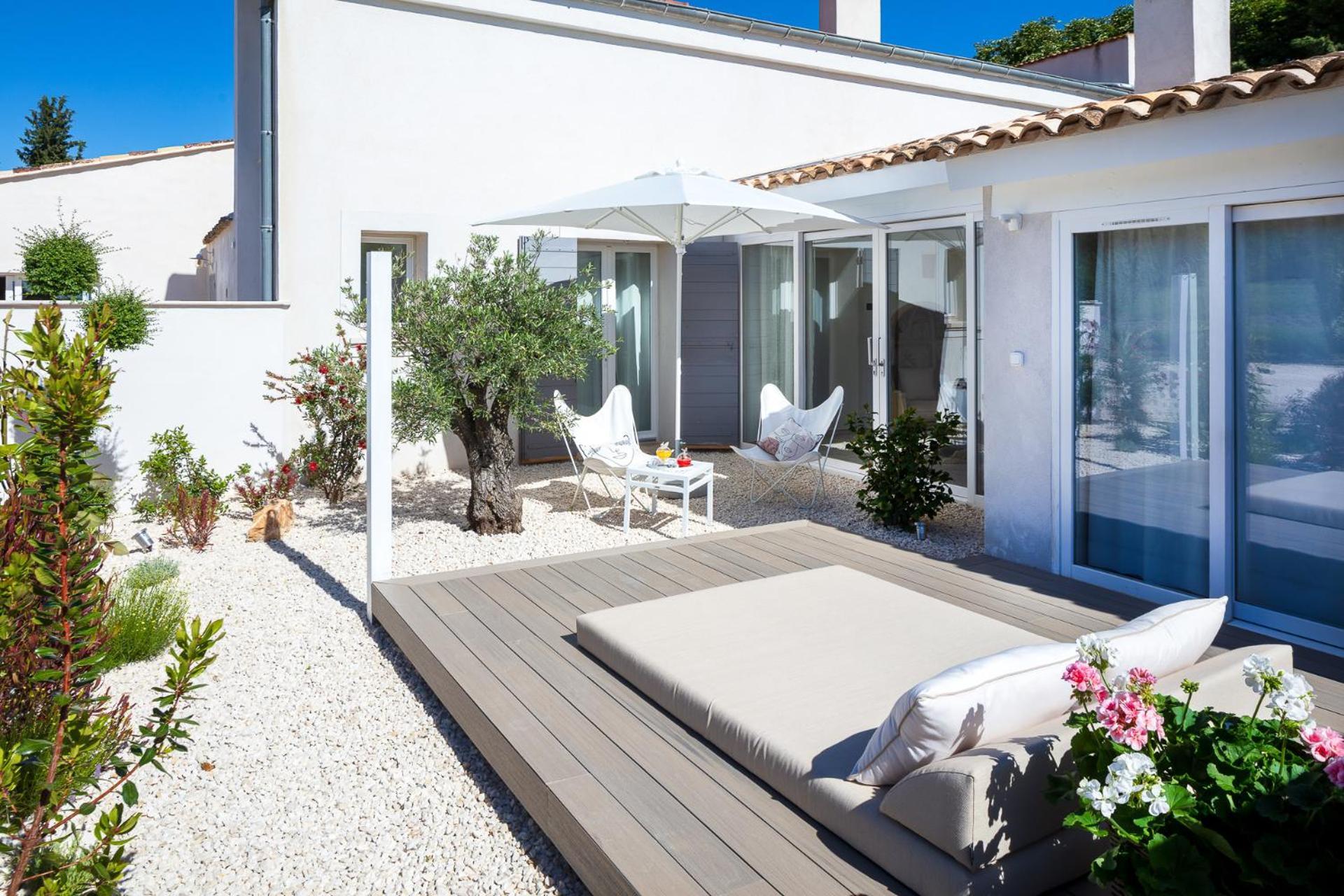 La Bastide De Damien, 5 Clefs Demeure D'Exception Et Table Remarquable Dans Le Guide Teritoria, Jacuzzi Privatif, Cuisine Etoilee Dominique Frerard Hotel Aix-en-Provence Exterior photo